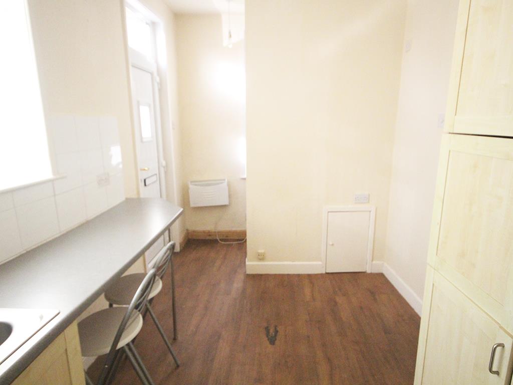 2 bedroom end terrace house SSTC in Colne - IMG_0076.jpg